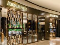 愛彼手表表殼有劃痕怎么辦（修復與保養的小技巧）